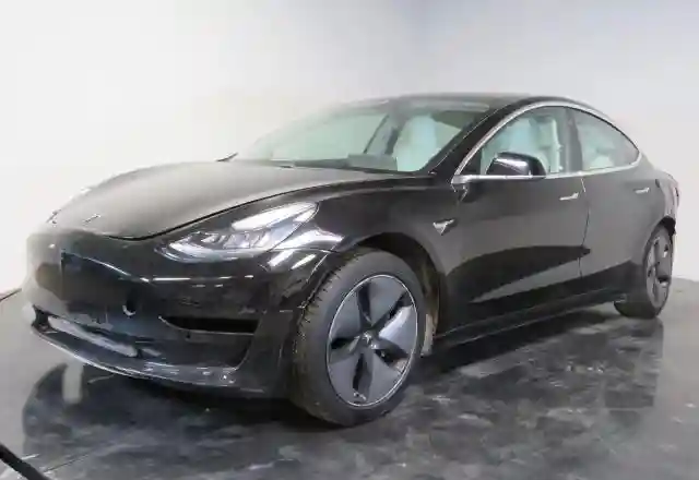 5YJ3E1EA6KF301575 2019 TESLA MODEL 3-1
