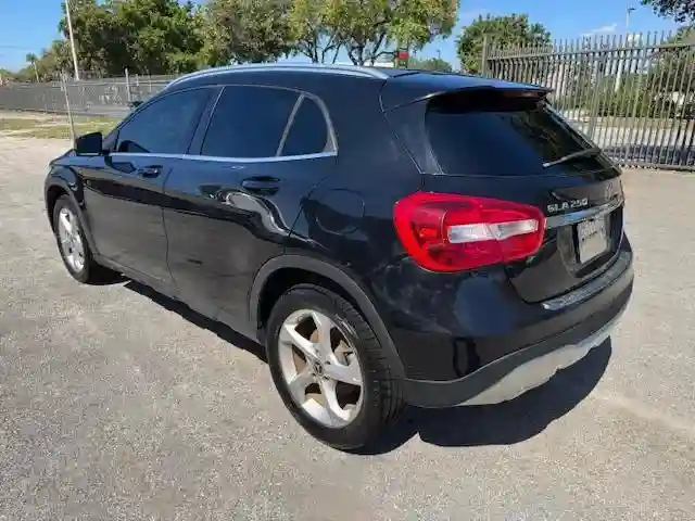 WDCTG4EB3JJ450631 2018 MERCEDES-BENZ GLA-CLASS-1