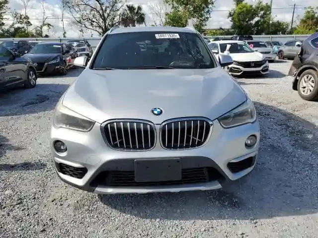 WBXHT3C33H5F83332 2017 BMW X1-4