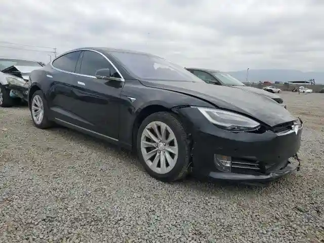 5YJSA1E25KF299740 2019 TESLA MODEL S-3