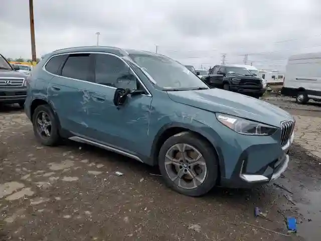 WBX73EF05P5W52879 2023 BMW X1-3