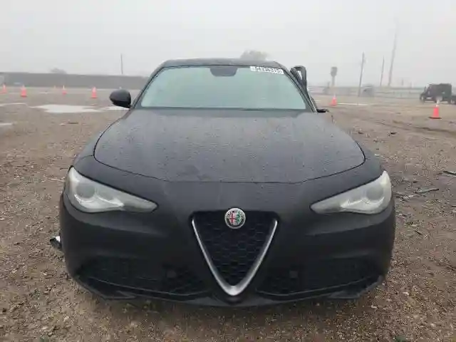 ZARFAEBN9H7546432 2017 ALFA ROMEO GIULIA-4