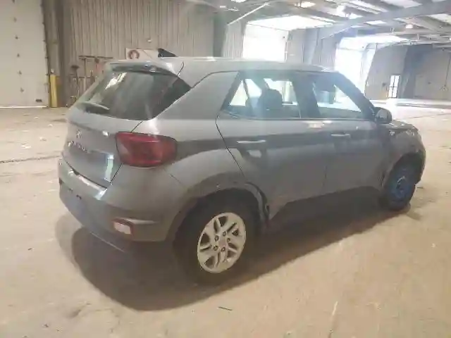 KMHRB8A36NU141921 2022 HYUNDAI VENUE-2