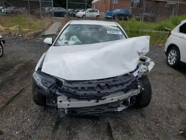 4T1DAACK2SU522895 2025 TOYOTA CAMRY-4