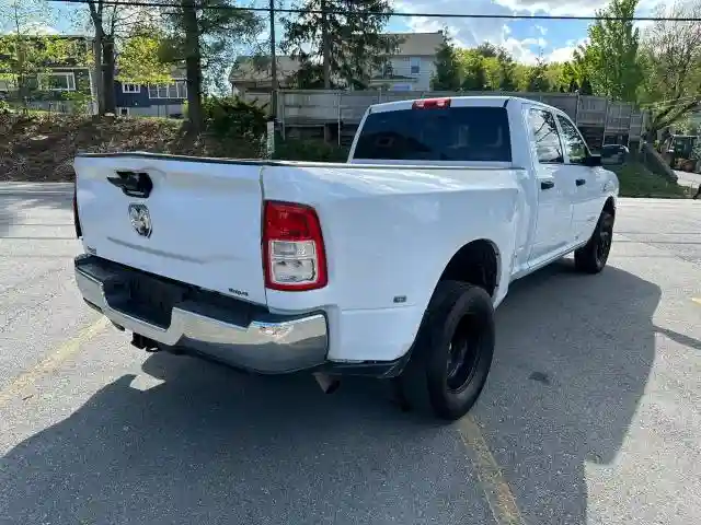 3C63RPGL7NG190837 2022 RAM 3500-2