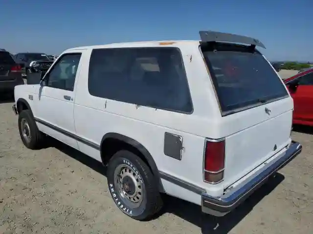 1GNCT18RXJ8123795 1988 CHEVROLET BLAZER-1