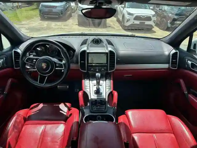 WP1AC2A27FLA81589 2015 PORSCHE CAYENNE-4