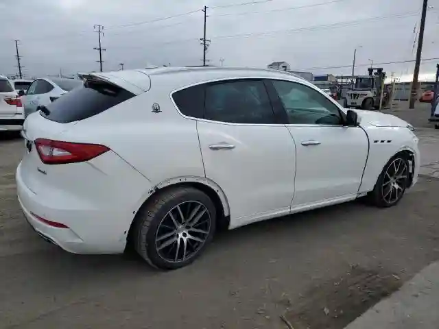 ZN661YUS3HX224978 2017 MASERATI ALL MODELS-2