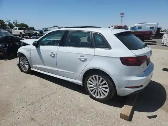 WAUUPBFF0GA067817 2016 AUDI A3-1