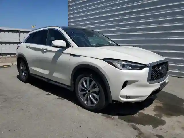 3PCAJ5M36KF135653 2019 INFINITI QX50-3