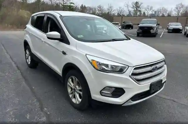 1FMCU9GD6HUB93656 2017 FORD ESCAPE-0