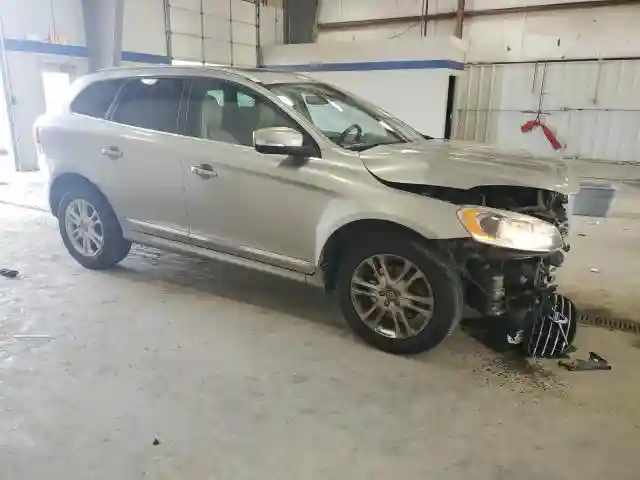 YV4612RK7G2821910 2016 VOLVO XC60-3