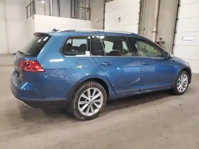 3VWH17AU4HM528334 2017 VOLKSWAGEN GOLF-2