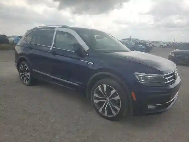 3VV4B7AX7MM121323 2021 VOLKSWAGEN TIGUAN-3