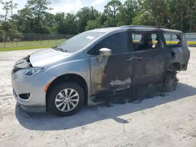 2C4RC1BG1KR653279 2019 CHRYSLER PACIFICA-0
