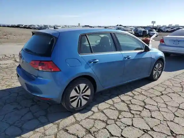 WVWKP7AU9GW902927 2016 VOLKSWAGEN GOLF-2
