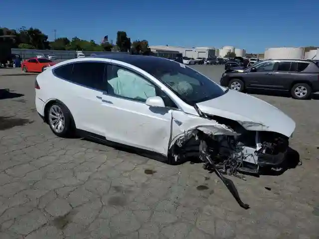 5YJXCBE2XGF006203 2016 TESLA MODEL X-3