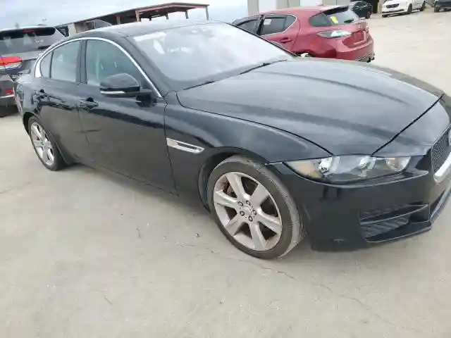 SAJAD4BG0HA965491 2017 JAGUAR XE-3