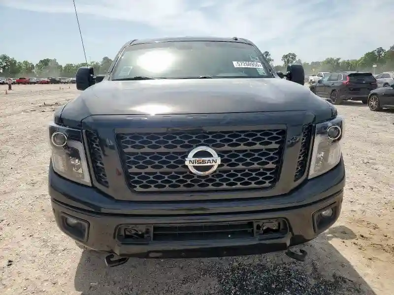 1N6BA1F4XJN517703 2018 NISSAN TITAN-4