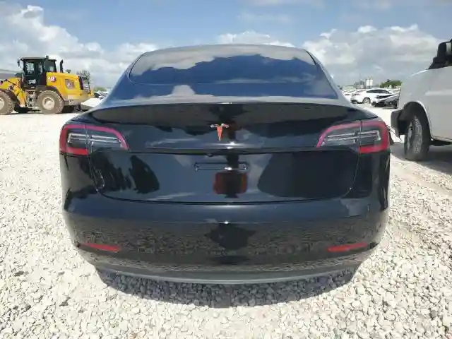 5YJ3E1EA4KF306547 2019 TESLA MODEL 3-5