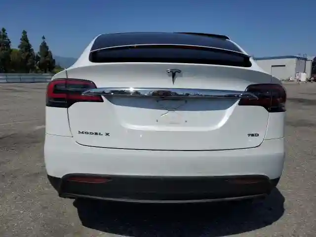 5YJXCAE22HF060834 2017 TESLA MODEL X-5