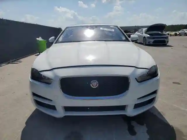SAJAR4BN9HA977316 2017 JAGUAR XE-4
