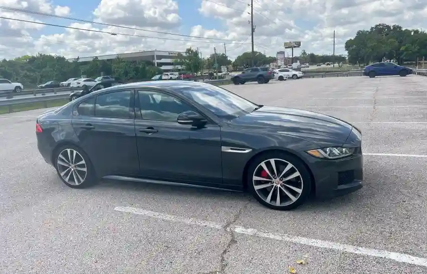 SAJAG4FV7KCP48855 2019 JAGUAR XE-0