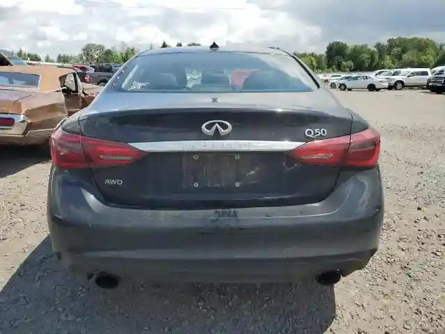 JN1EV7AR4JM440636 2018 INFINITI Q50-5
