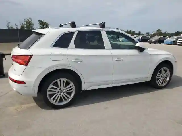 WA1BNAFY1K2077460 2019 AUDI Q5-2