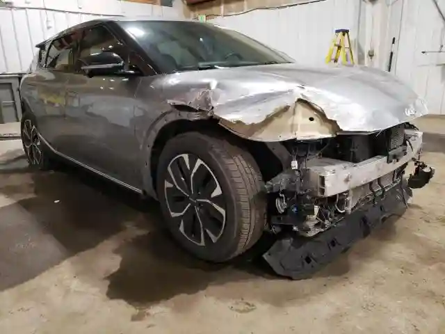 KNDC3DLC8N5038538 2022 KIA EV6 LIGHT-3