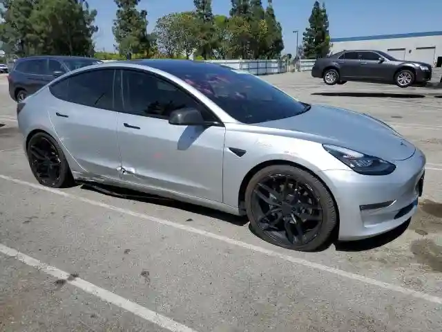 5YJ3E1EA3JF039481 2018 TESLA MODEL 3-3