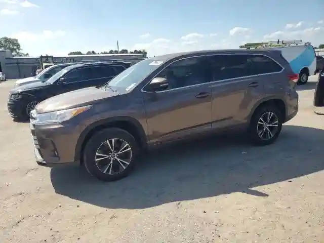 5TDZZRFH0HS191832 2017 TOYOTA HIGHLANDER-0