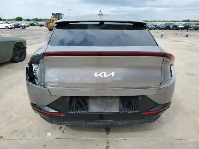 KNDC34LA8R5194955 2024 KIA EV6 LIGHT-5
