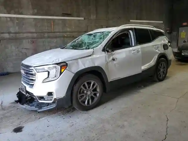3GKALVEV0NL109666 2022 GMC TERRAIN-0