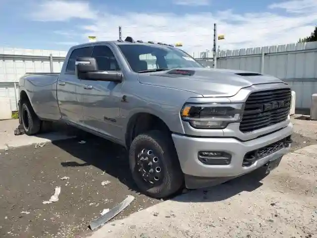 3C63RRJL7RG166158 2024 RAM 3500-3