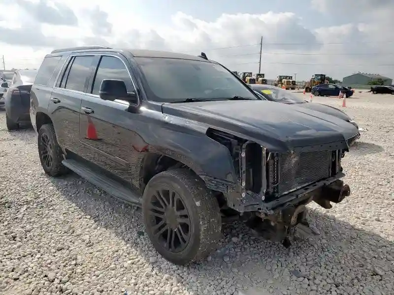 1GYS3AKJ6JR256100 2018 CADILLAC ESCALADE-3