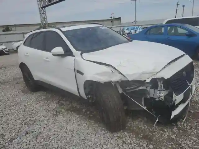 SADCK2FX7JA270396 2018 JAGUAR F-PACE-3