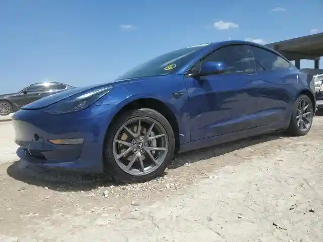 5YJ3E1EAXNF188721 2022 TESLA MODEL 3-0