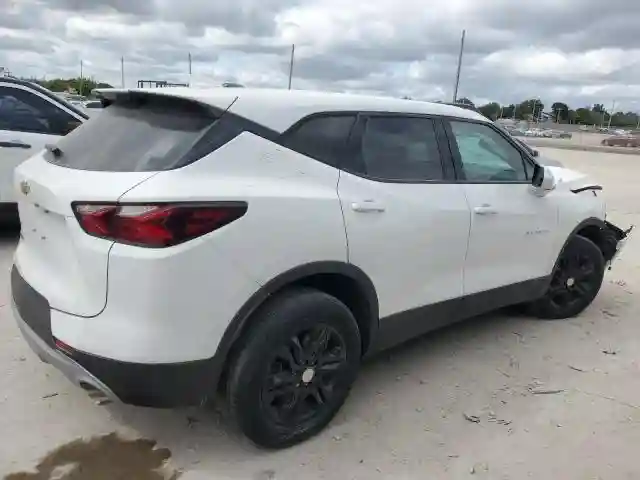 3GNKBCRS7MS578241 2021 CHEVROLET BLAZER-2