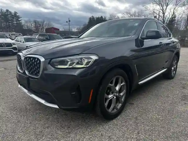 5UX33DT02N9J77920 2022 BMW X4-1