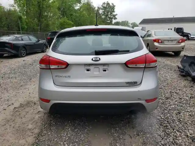KNAFK5A84H5672998 2017 KIA FORTE-5
