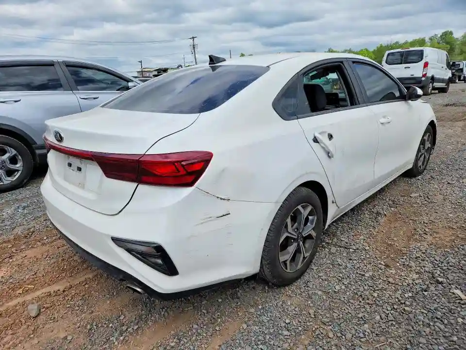 3KPF24AD4KE104742 2019 KIA FORTE-2
