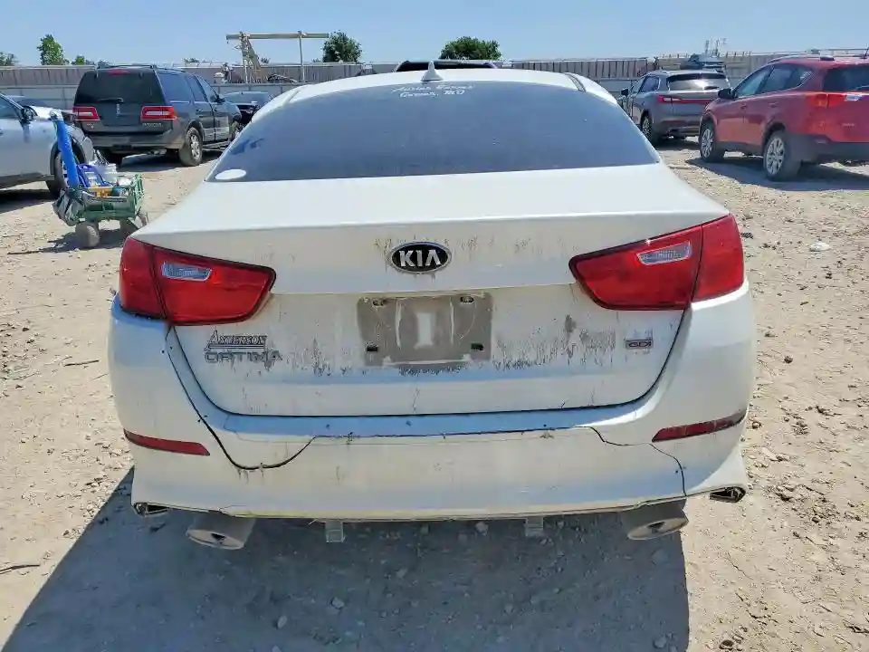 KNAGM4A70F5642684 2015 KIA OPTIMA LX-5