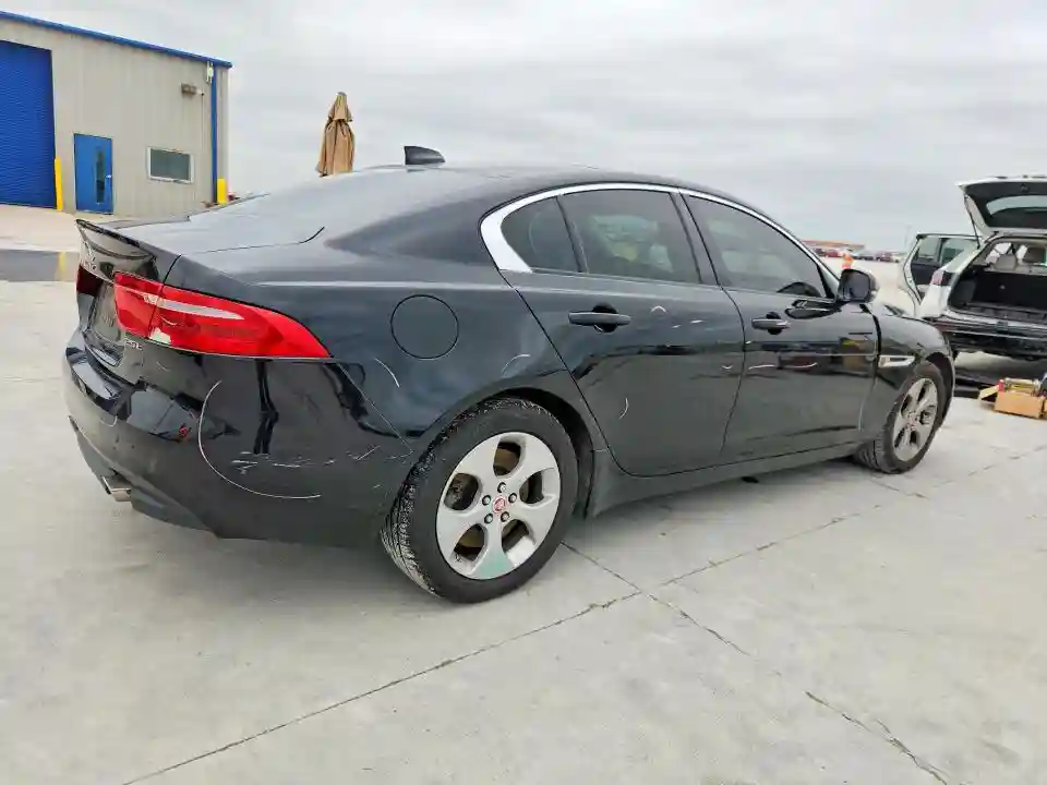 SAJAR4BG3HA973571 2017 JAGUAR XE-2