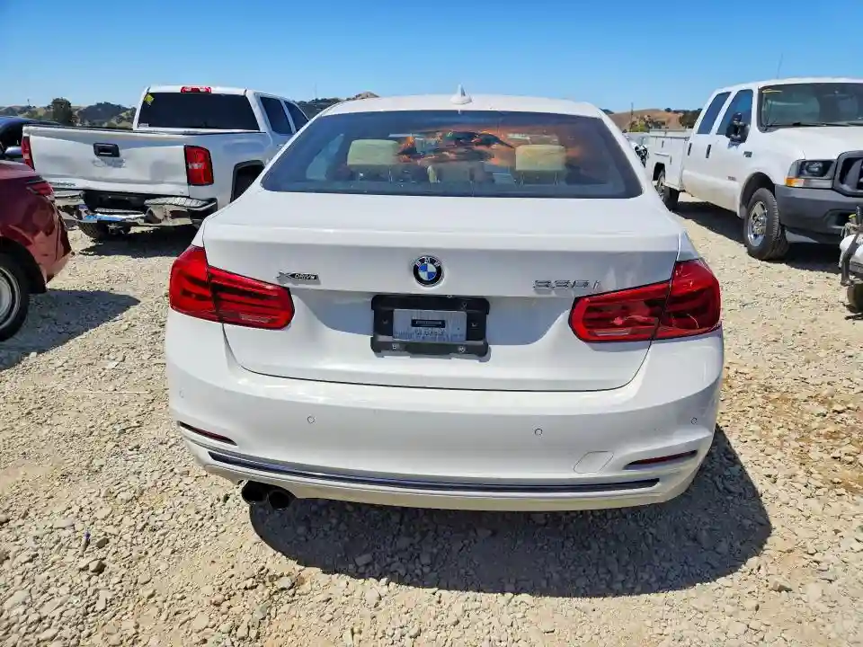 WBA8D9C57JEM33061 2018 BMW 3 SERIES-5