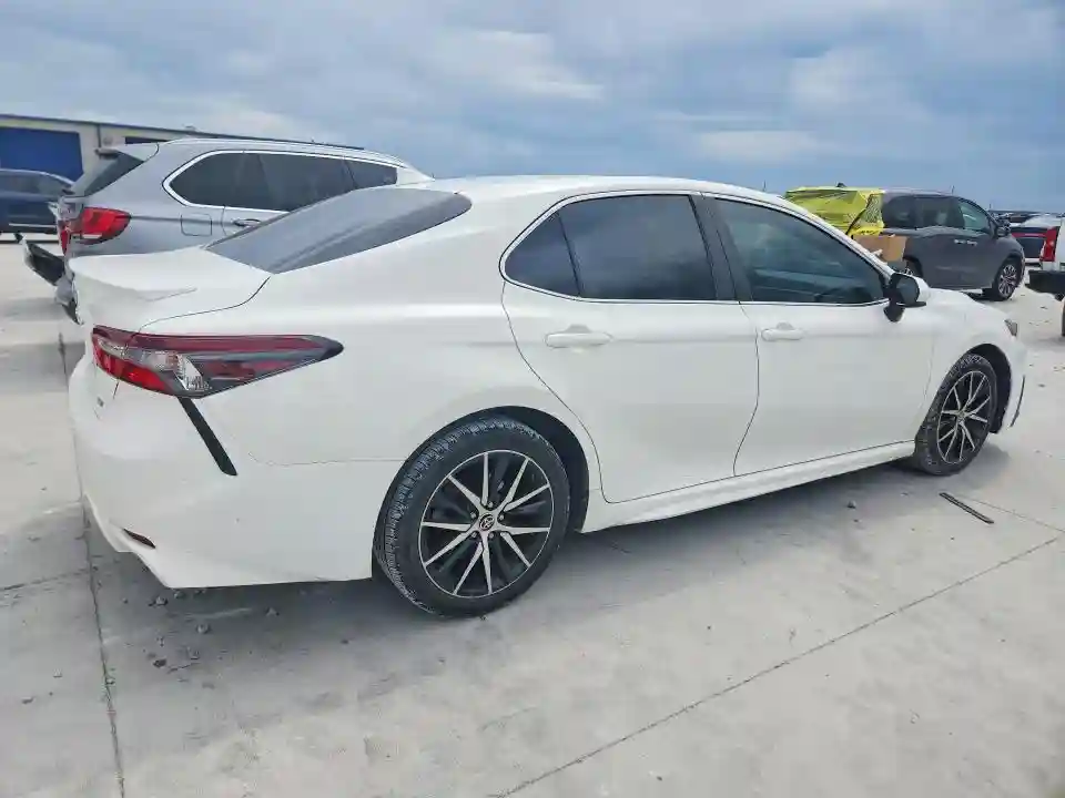 4T1G11AK6MU459903 2021 TOYOTA CAMRY-2