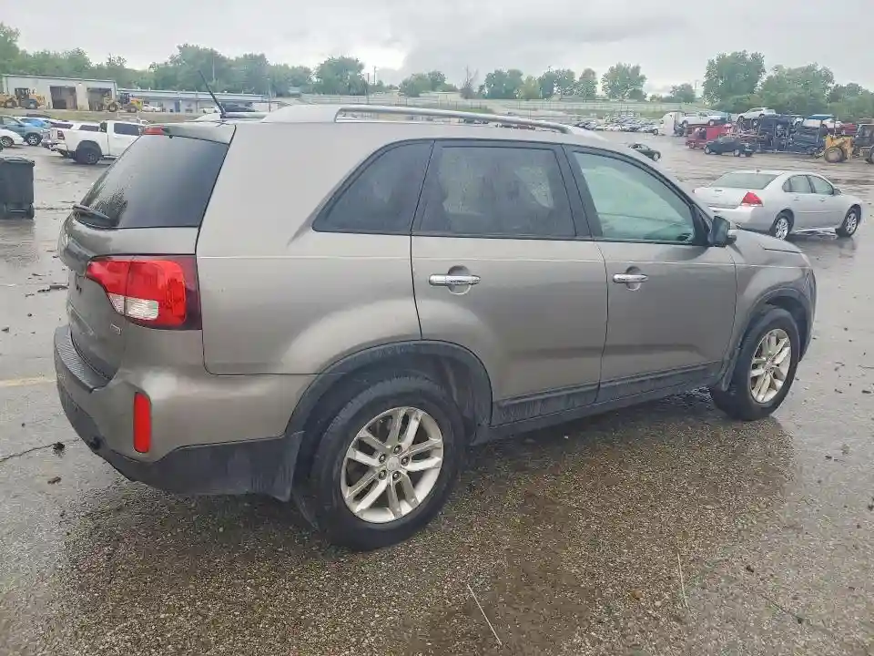 5XYKT4A7XFG557598 2015 KIA SORENTO-2