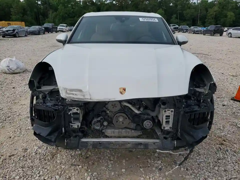 WP1AA2AY9KDA01241 2019 PORSCHE CAYENNE-4