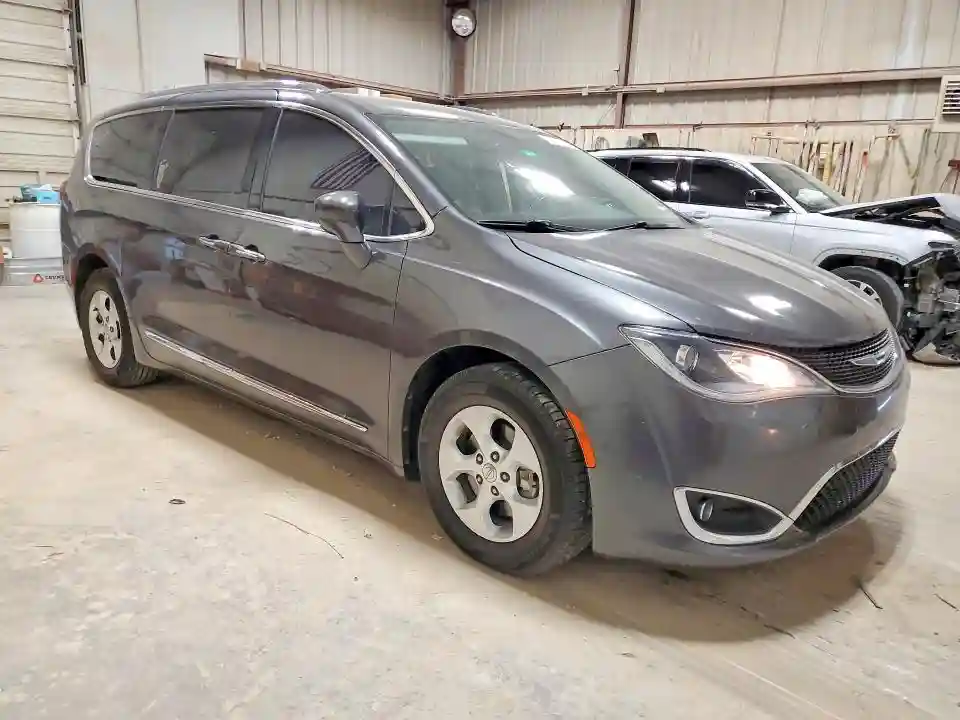 2C4RC1EG7HR770126 2017 CHRYSLER PACIFICA-3