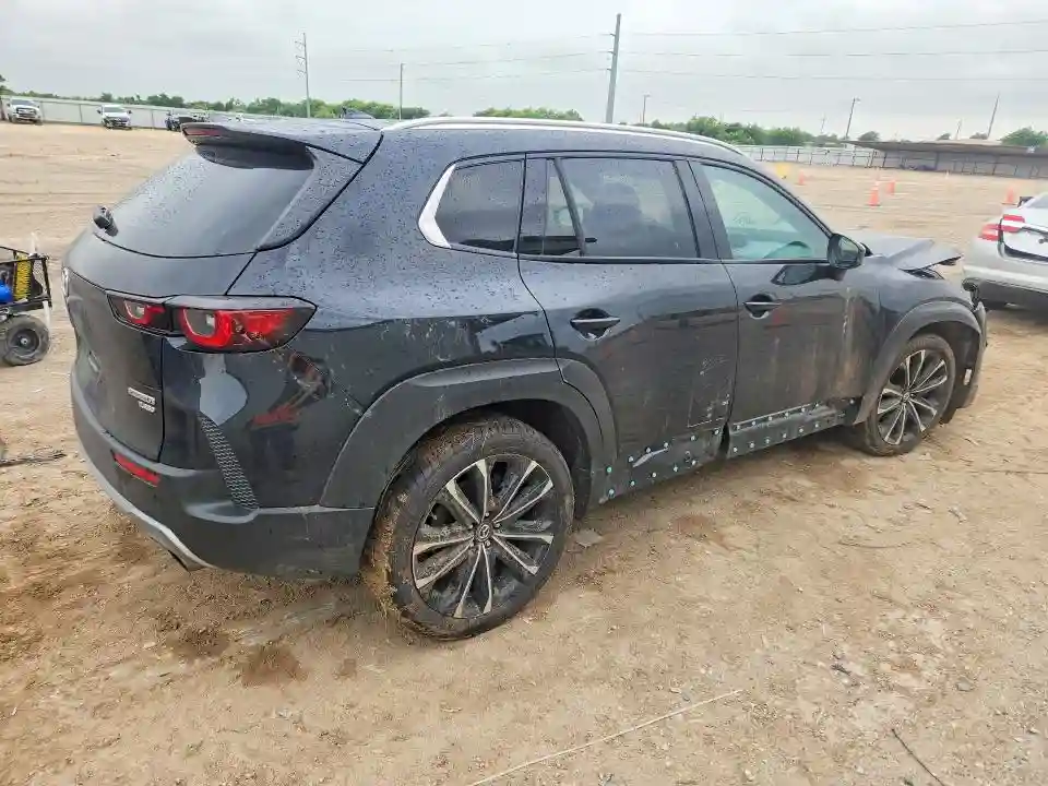7MMVABEY6PN131783 2023 MAZDA CX-50-2